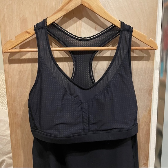 Lululemon Tank - built in bra - Picture 8 of 9